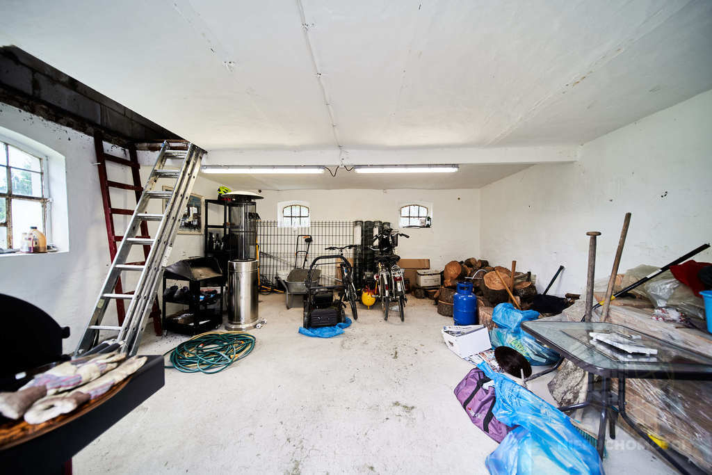 Dom wolnostojący Rosnowo z garażem las (30)