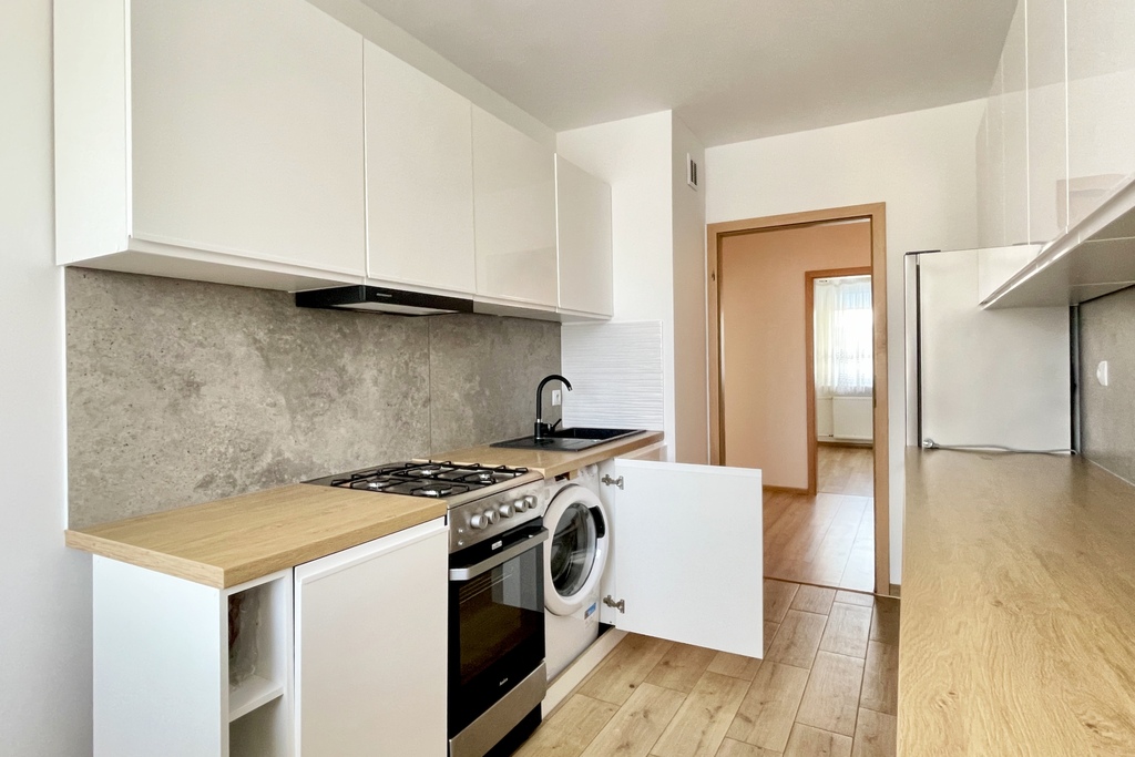 Mieszkanie 4 pokojowe na Osiedlu Ogrody (3)