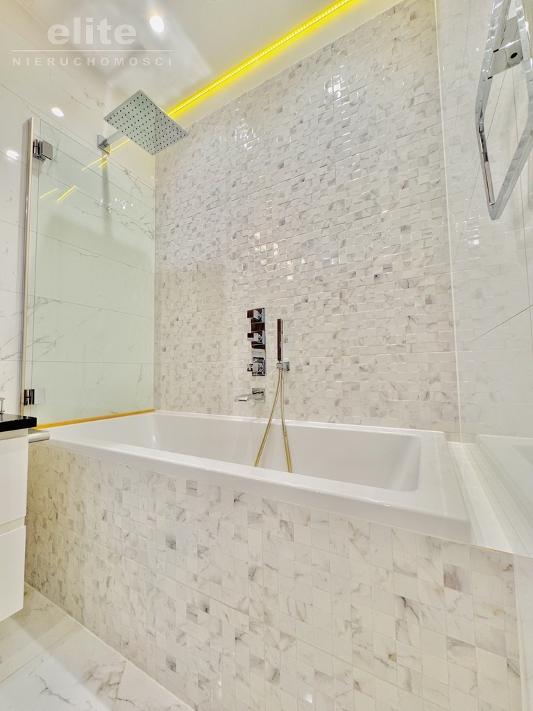 Barbakan 3 pok z miej. post, komórką, balkon winda (17)