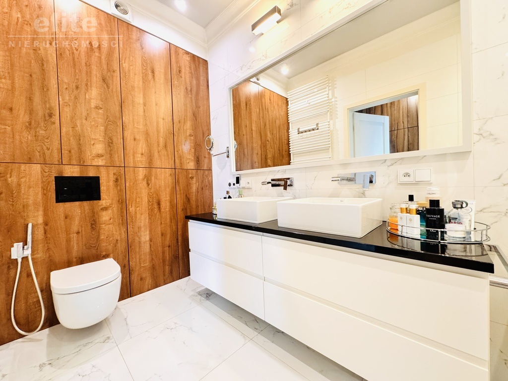 Barbakan 3 pok z miej. post, komórką, balkon winda (16)