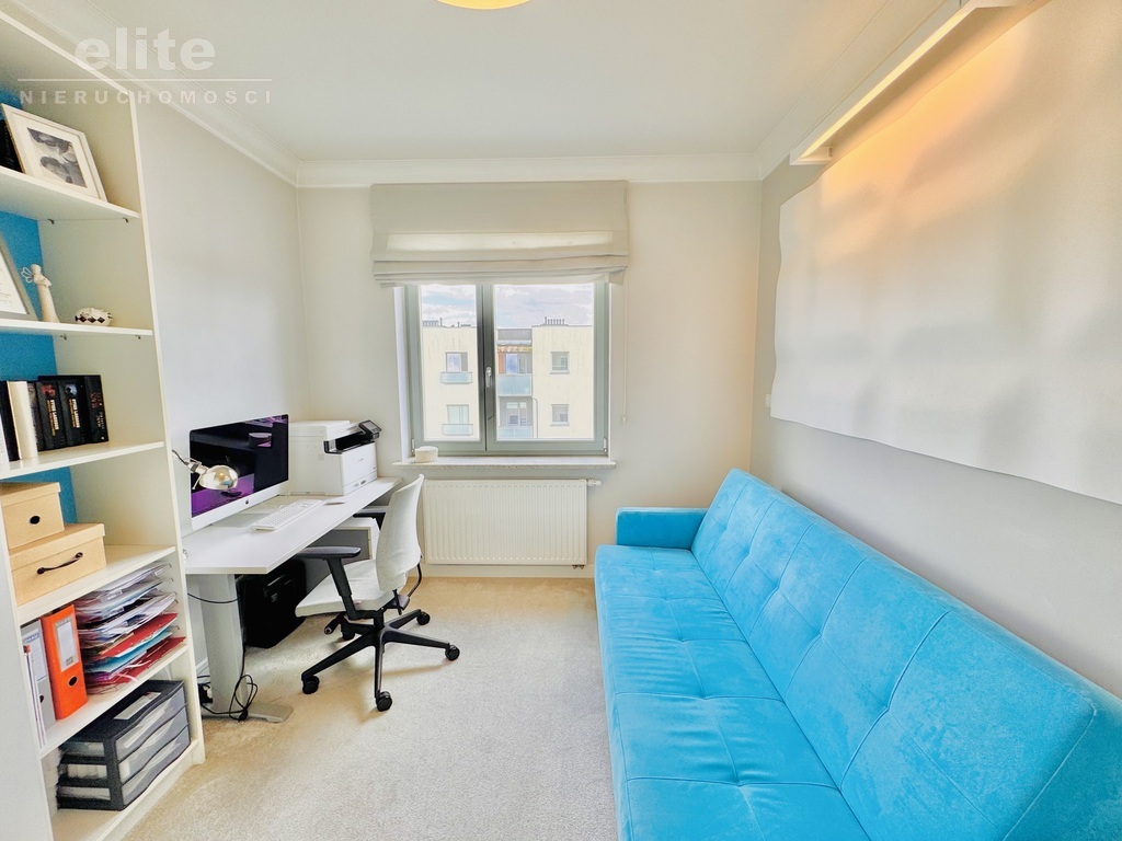 Barbakan 3 pok z miej. post, komórką, balkon winda (18)