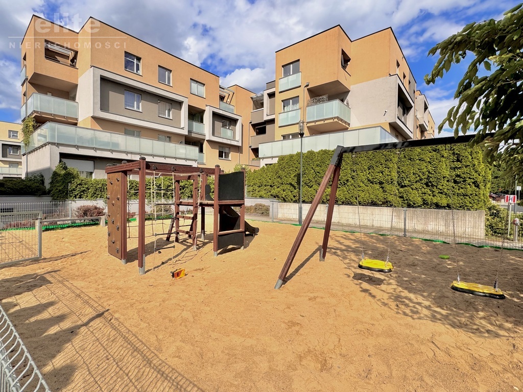 Barbakan 3 pok z miej. post, komórką, balkon winda (26)