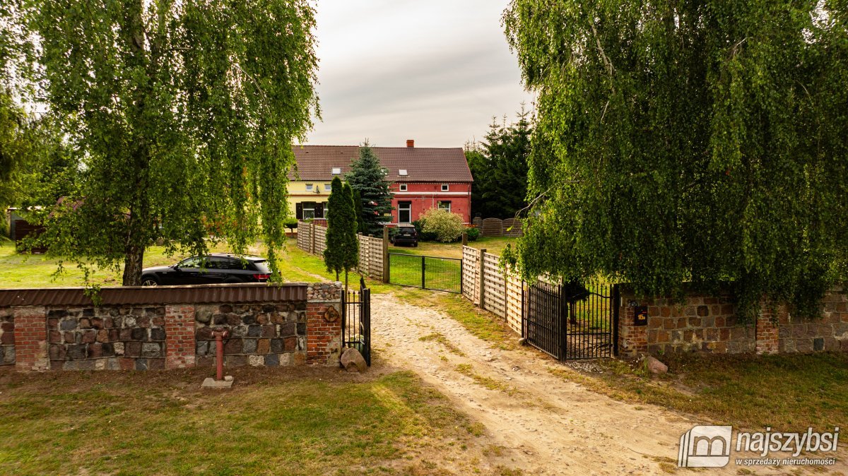 Gąbin-połowa bliźniaka otoczona naturą (1)