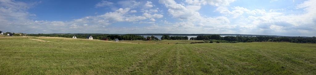 Piękna działka z dojściem do Jeziora Lubie. (18)