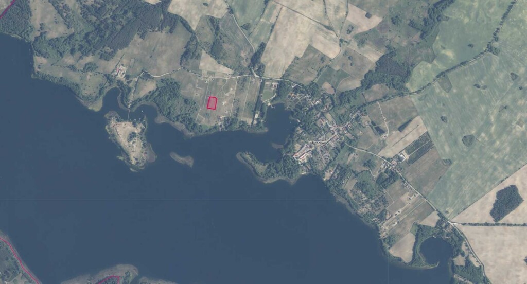 Piękna działka z dojściem do Jeziora Lubie. (13)