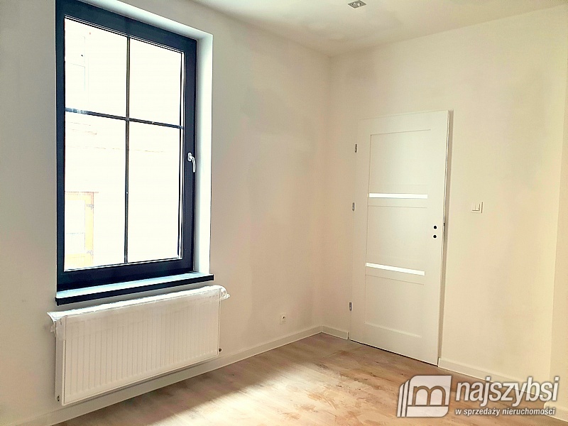 stan deweloperski / 1 piętro / w centrum / 3 pokoj (10)