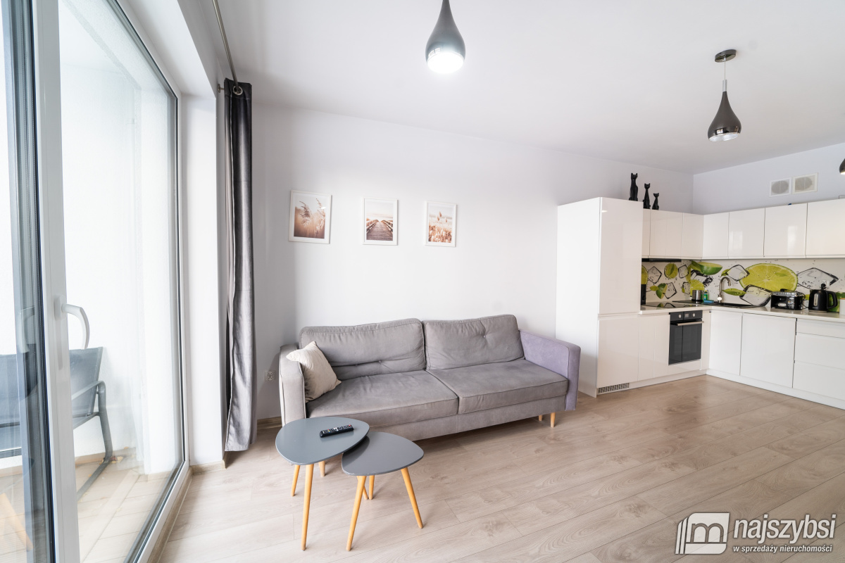 KOŁOBRZEG - ATRAKCYJNY APARTAMENT BLISKO MORZA  (3)