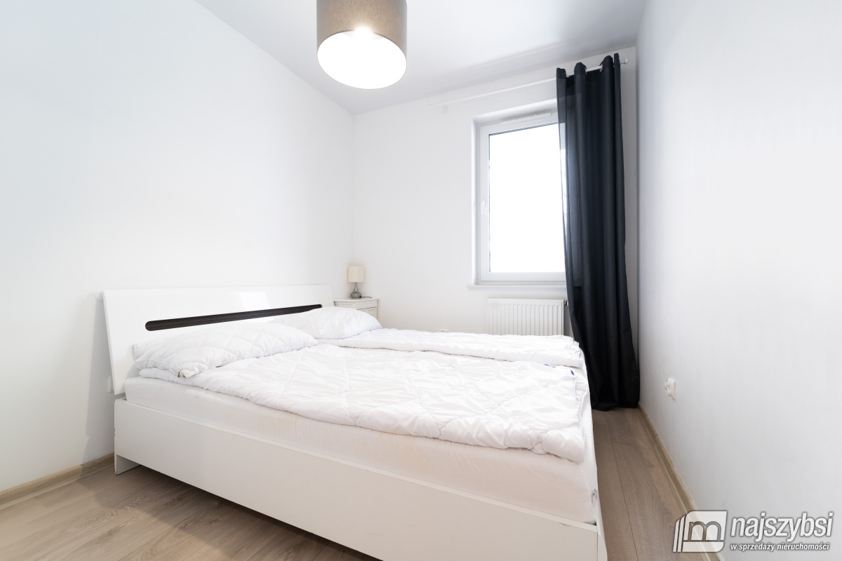 KOŁOBRZEG - ATRAKCYJNY APARTAMENT BLISKO MORZA  (8)