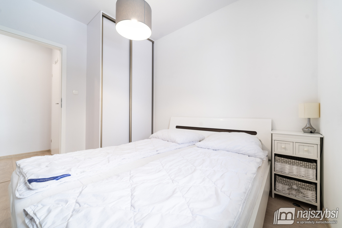 KOŁOBRZEG - ATRAKCYJNY APARTAMENT BLISKO MORZA  (9)