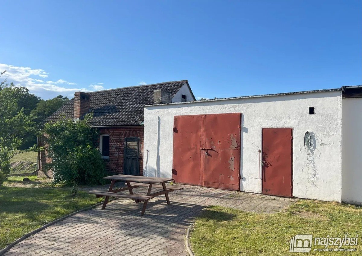 Gryfice okolica - gospodarstwo ze stajnią i 4ha (11)