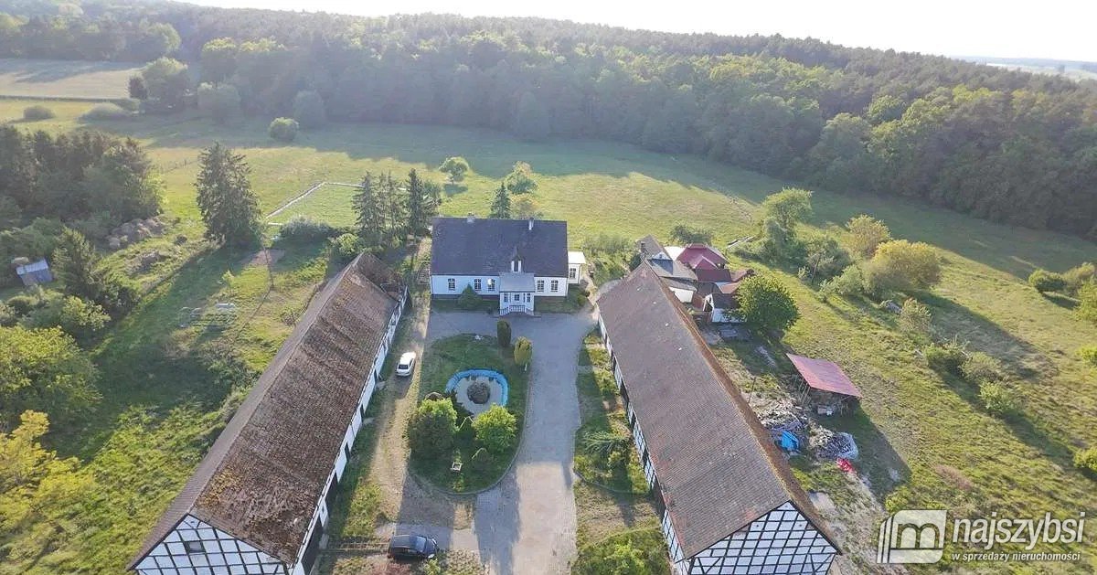 Gryfice okolica - gospodarstwo ze stajnią i 4ha (13)