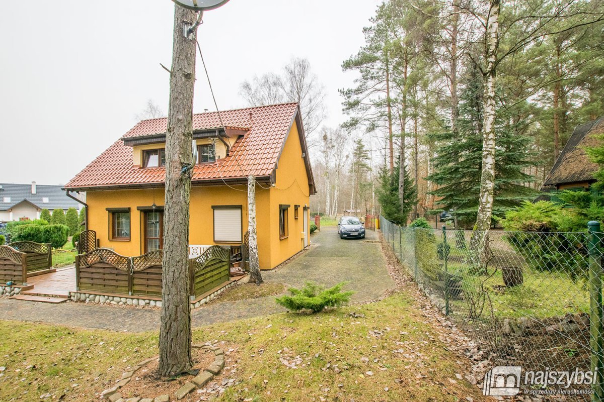 Przybiernów okolice - dom przy lesie i jeziorze (2)