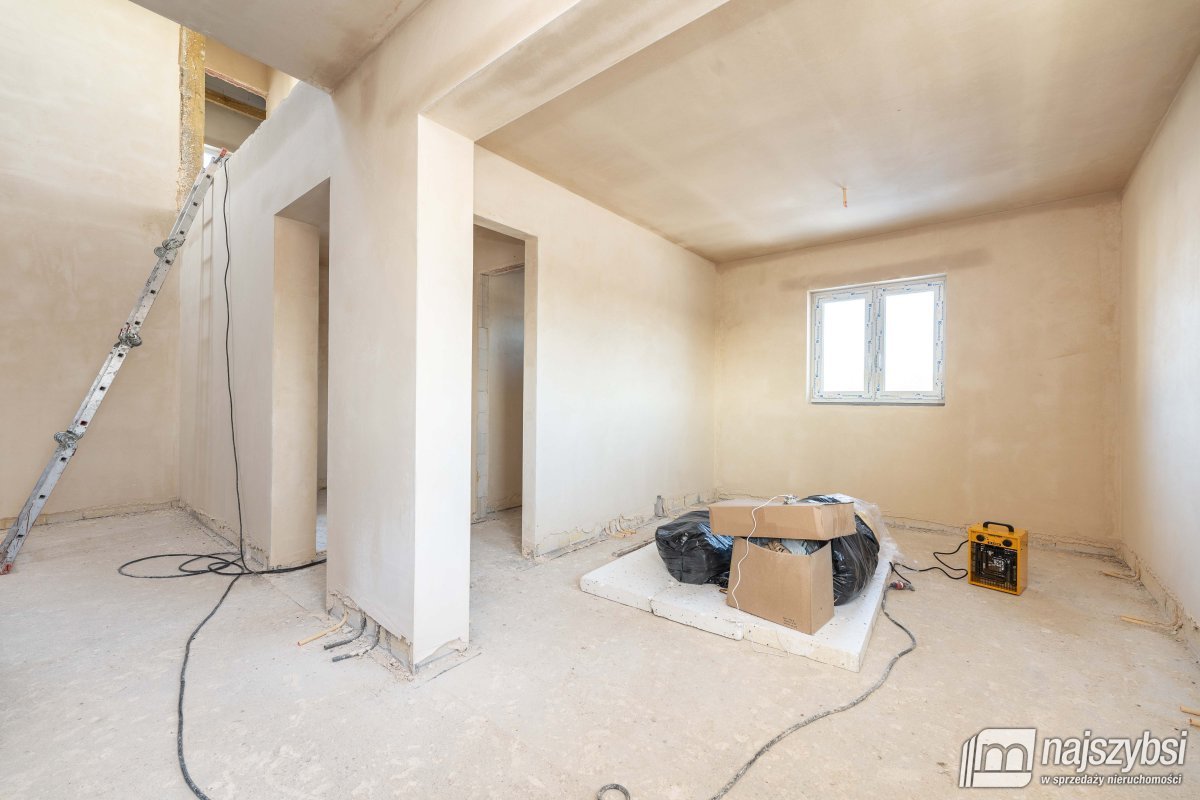 Drawsko - obrzeża - 2 domy, blisko jeziora (14)