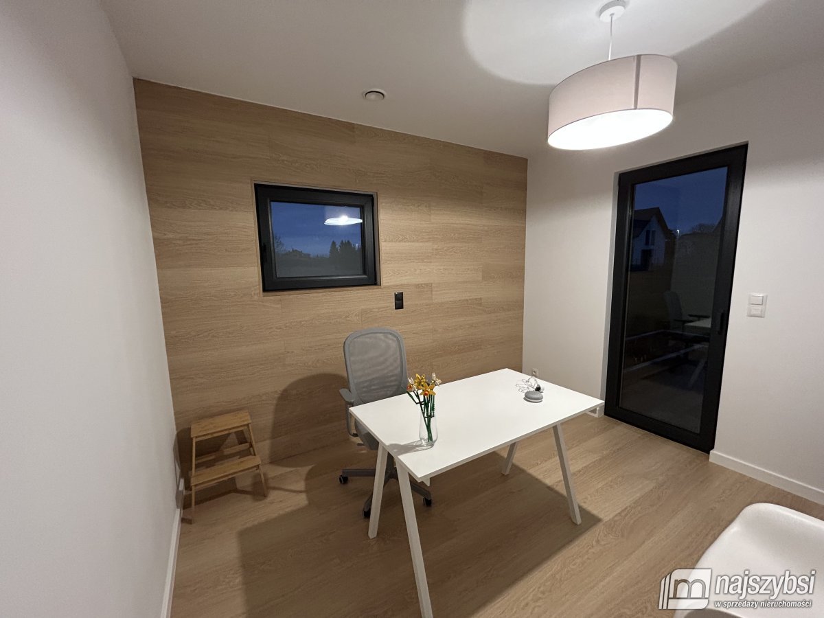 Kołobrzeg - nowoczesny dom gotowy do zamieszkania (14)