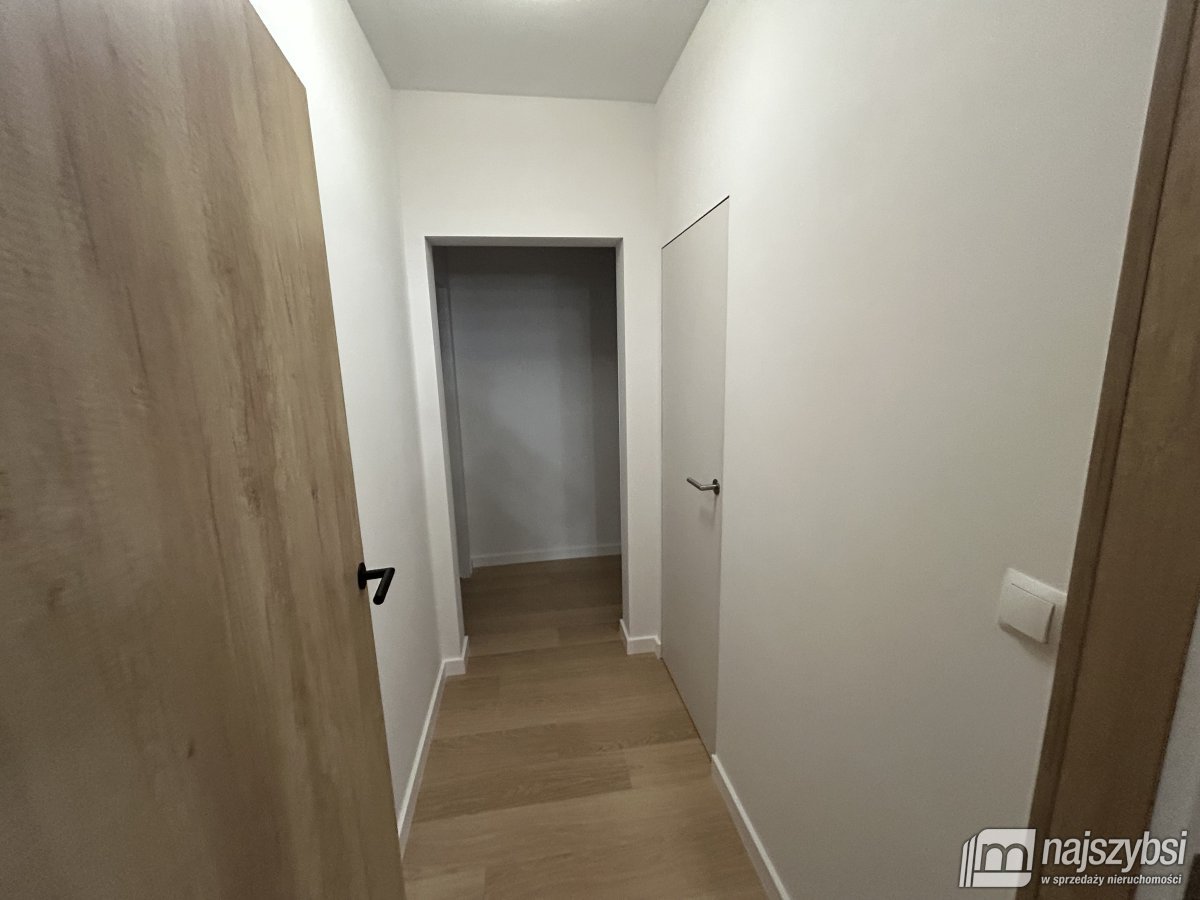 Kołobrzeg - nowoczesny dom gotowy do zamieszkania (15)