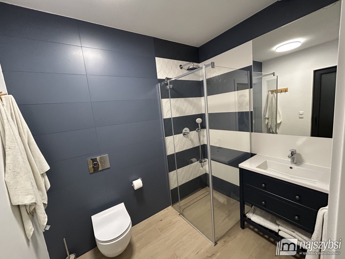 Kołobrzeg - nowoczesny dom gotowy do zamieszkania (16)