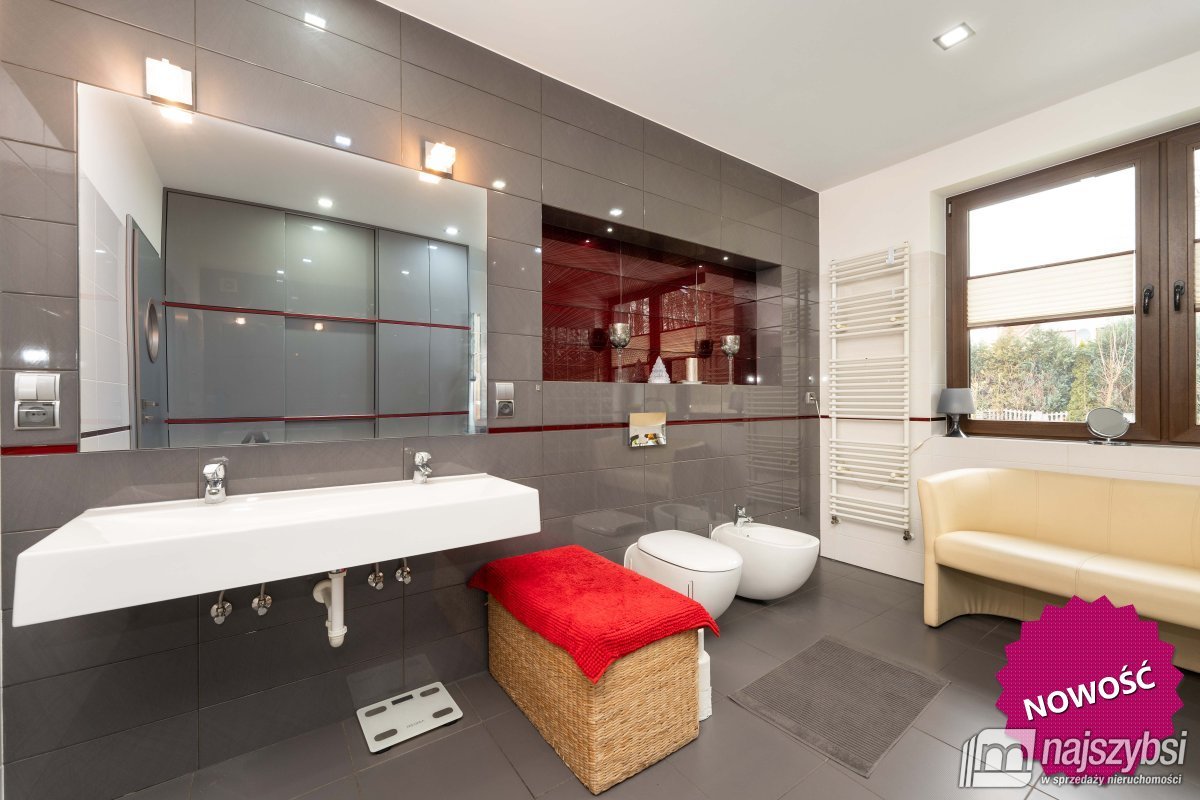 ŚWINOUJŚCIE- PIĘKNY DOM W ZACISZNEJ OKOLICY (15)