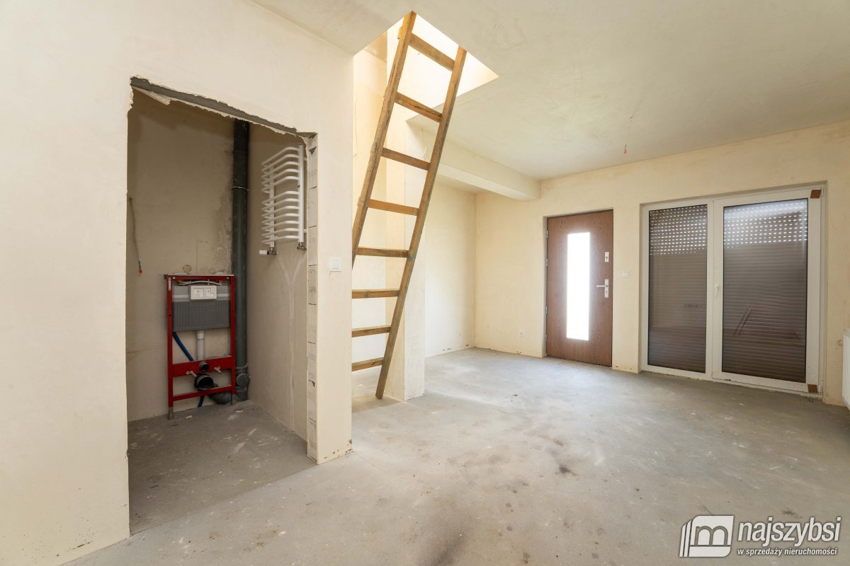 Gąski - dom z potencjałem inwestycyjnym 800 m od m (2)