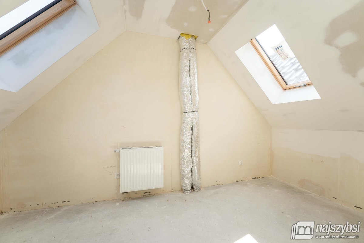 Gąski - dom z potencjałem inwestycyjnym 800 m od m (5)