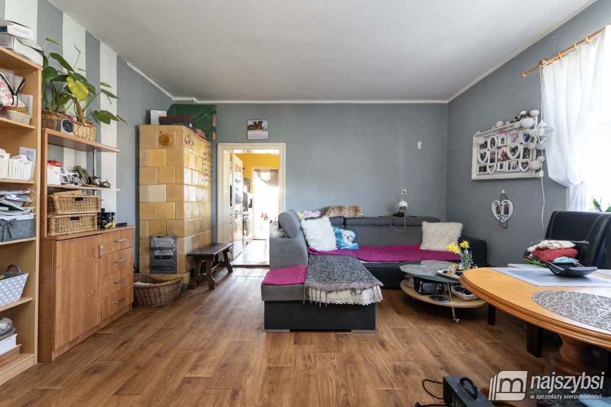 Trzebiatów- dom wolnostojący 9 km od morza (2)