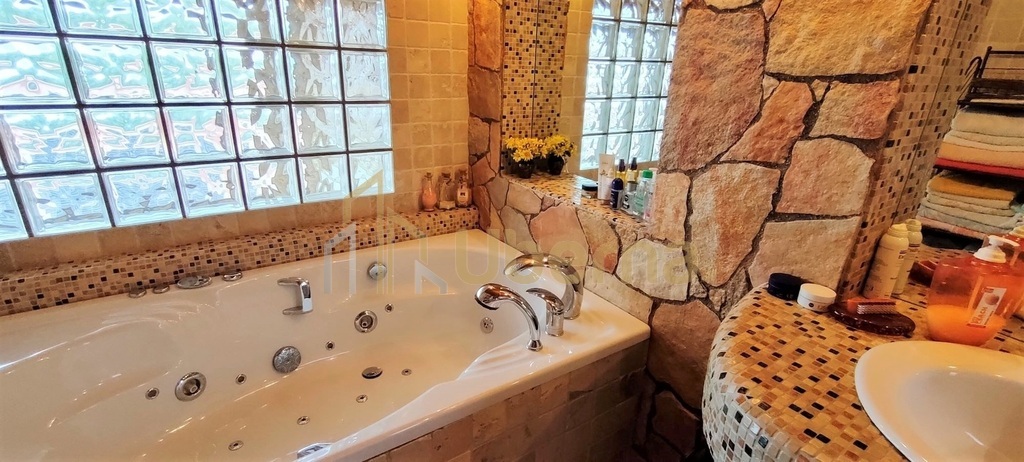 Dom z ogrodem w  Gerano, 40 km od Rzym, sprzedaż. (14)