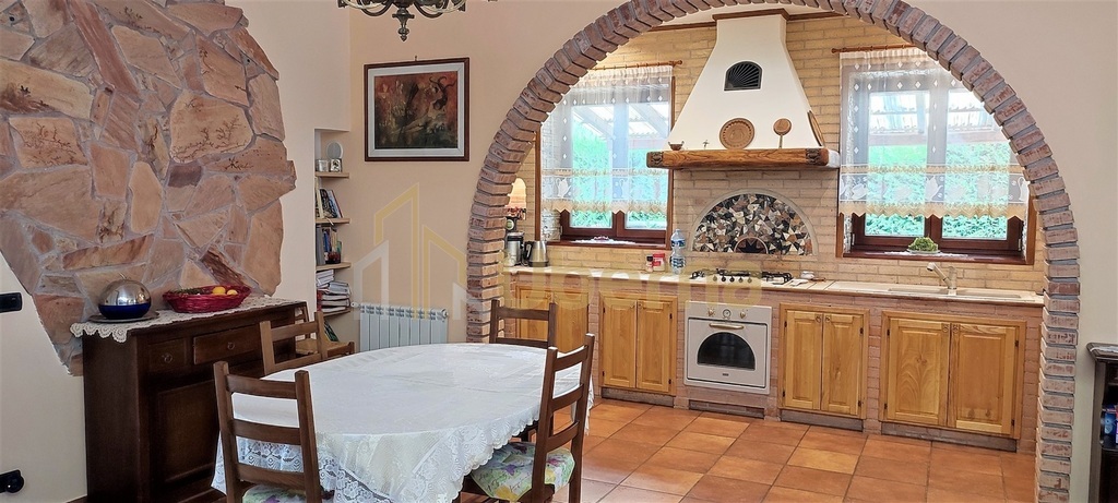 Dom z ogrodem w  Gerano, 40 km od Rzym, sprzedaż. (26)