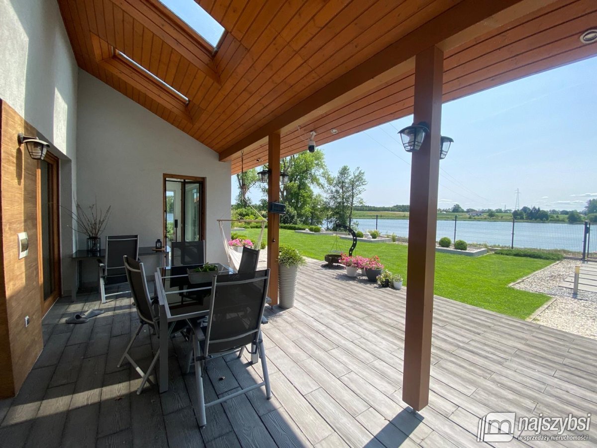 Nowogard- dom z widokiem na jezioro (1)