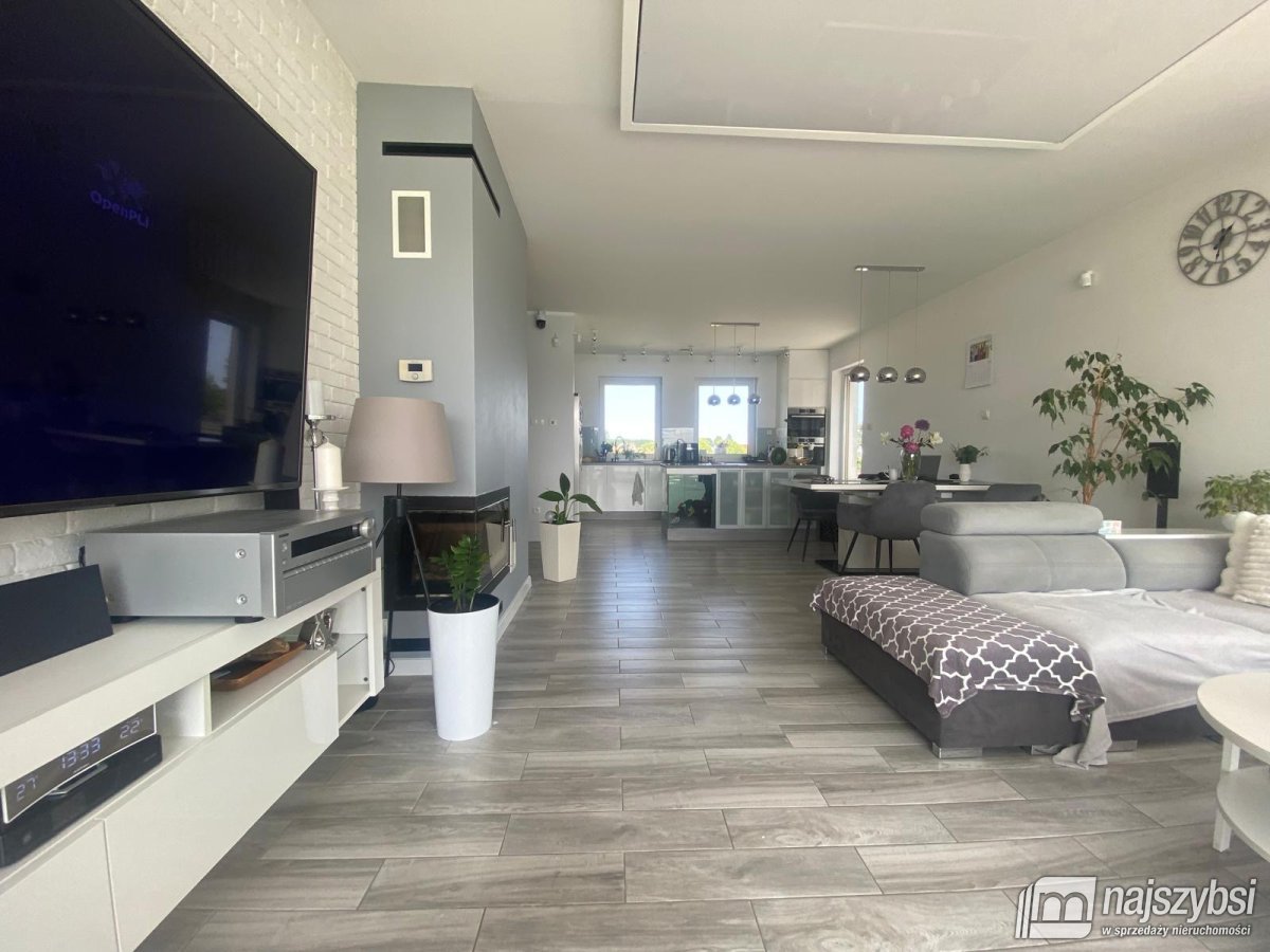 Nowogard- dom z widokiem na jezioro (5)