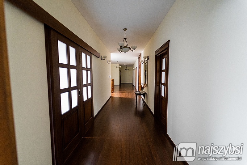 Stare Czarnowo- posiadłość idealna pod inwestycję (23)