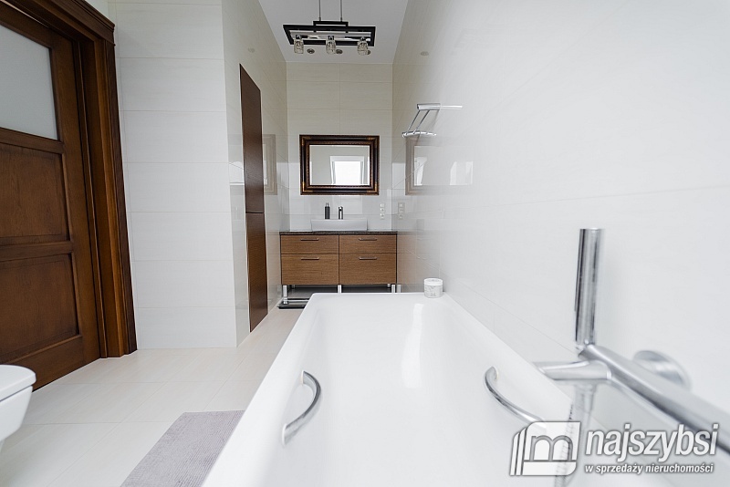 Stare Czarnowo- posiadłość idealna pod inwestycję (32)