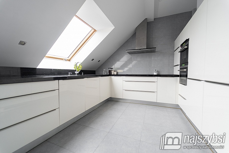 Stare Czarnowo- posiadłość idealna pod inwestycję (34)