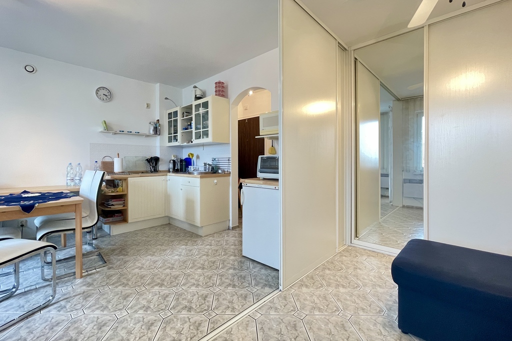 Słoneczne mieszkanie 2 pokojowe w porcie (9)