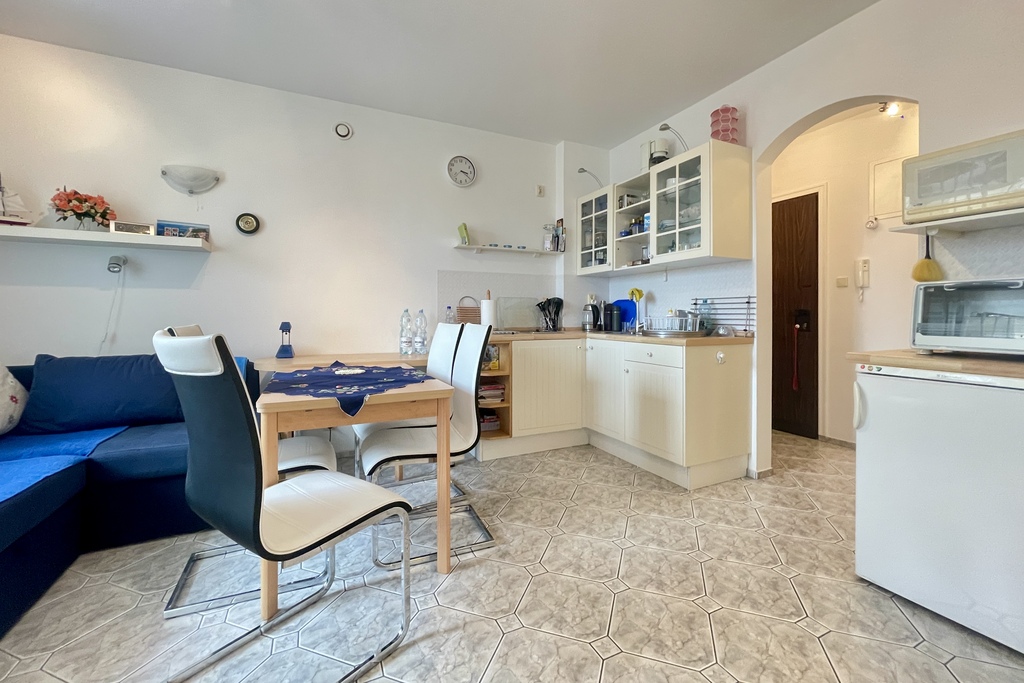 Słoneczne mieszkanie 2 pokojowe w porcie (4)