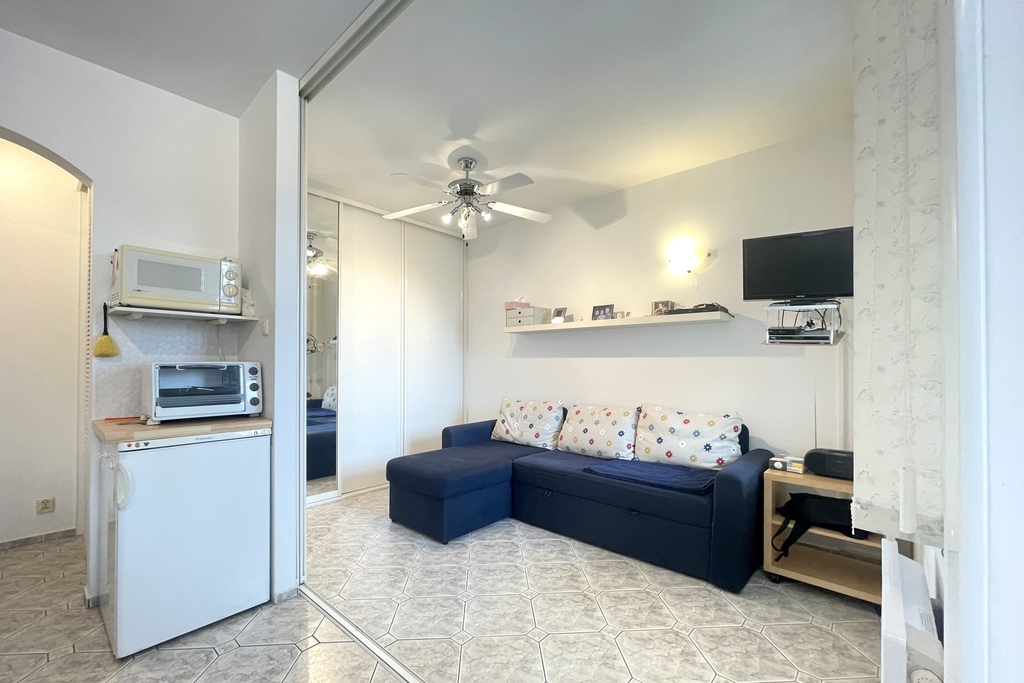 Słoneczne mieszkanie 2 pokojowe w porcie (7)