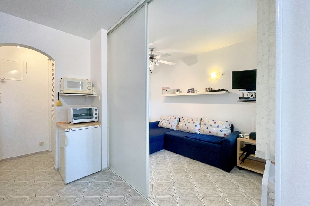 Słoneczne mieszkanie 2 pokojowe w porcie (8)