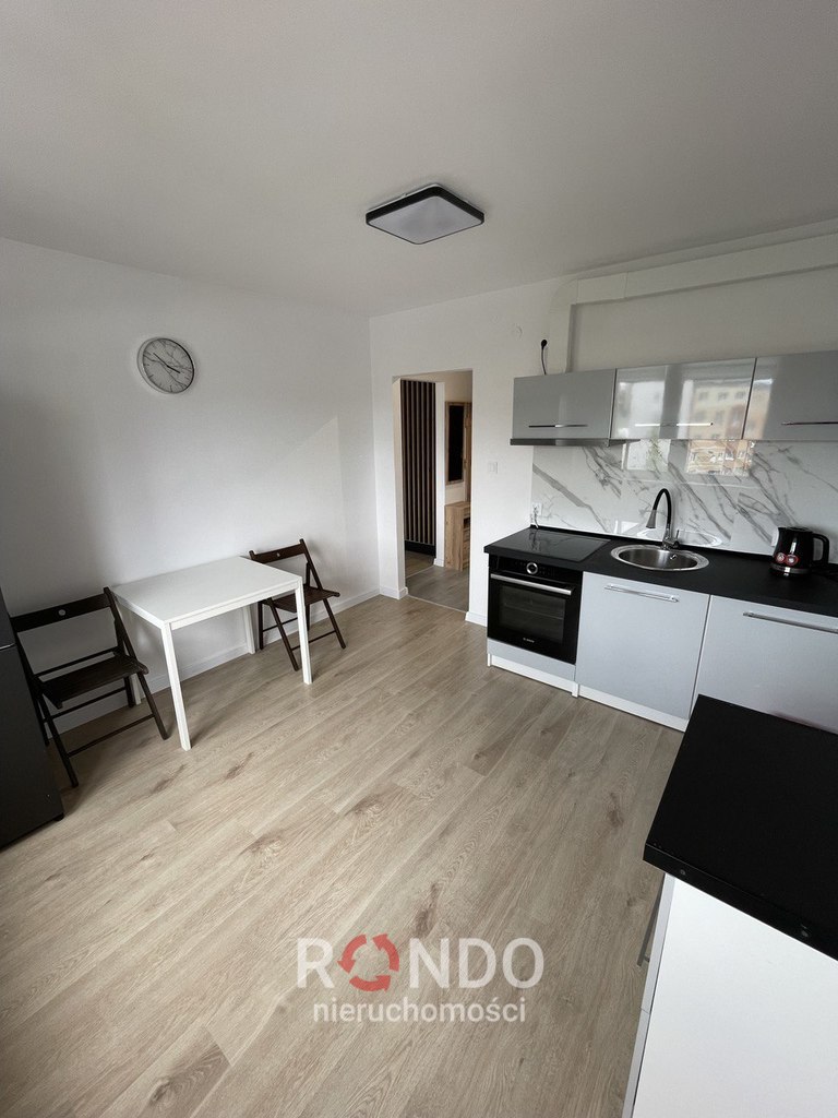 Spółdzielcze własnościowe, wyposażenie w cenie (1)