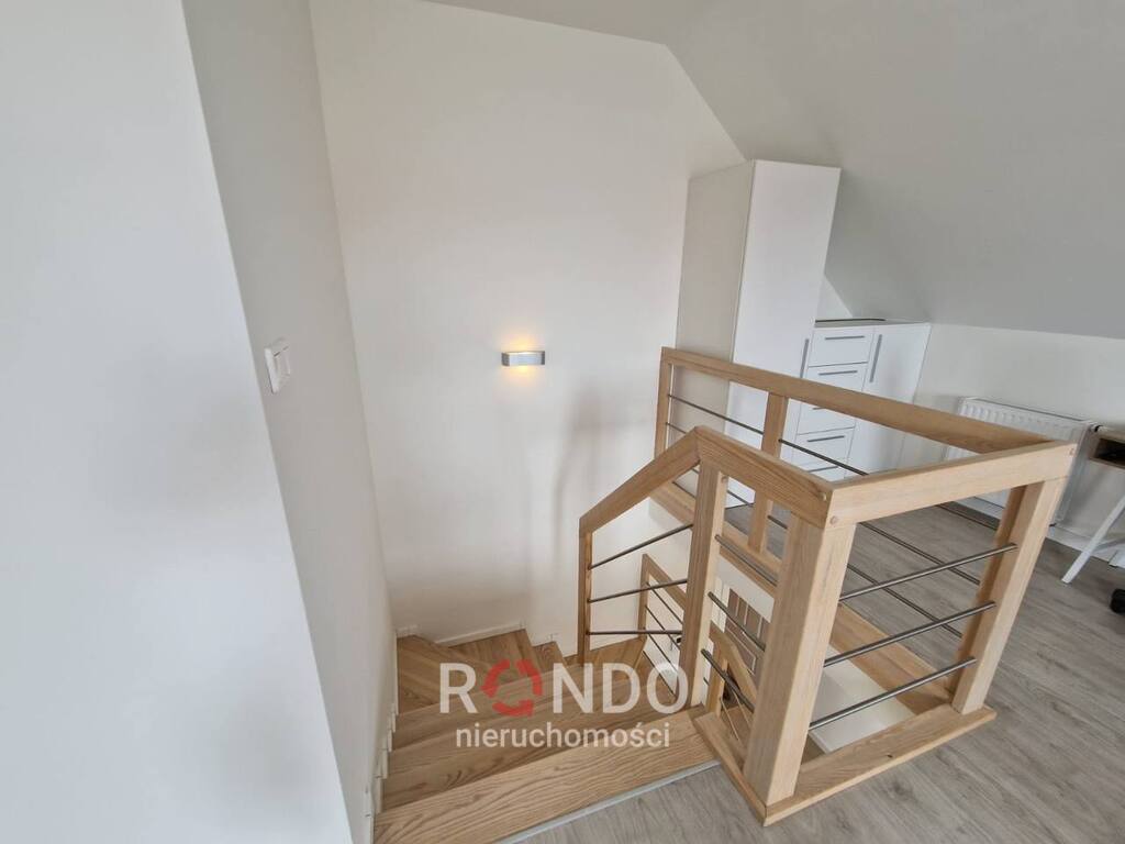 Dwupoziomowe mieszkanie  przy ul. Okulickiej (11)