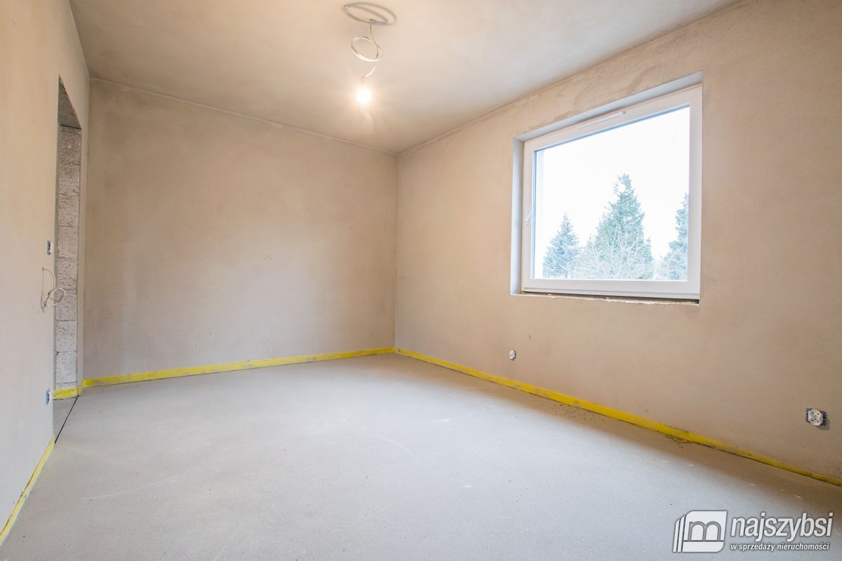 Przylep - dwupoziomowy apartament   z ogródkiem  (10)