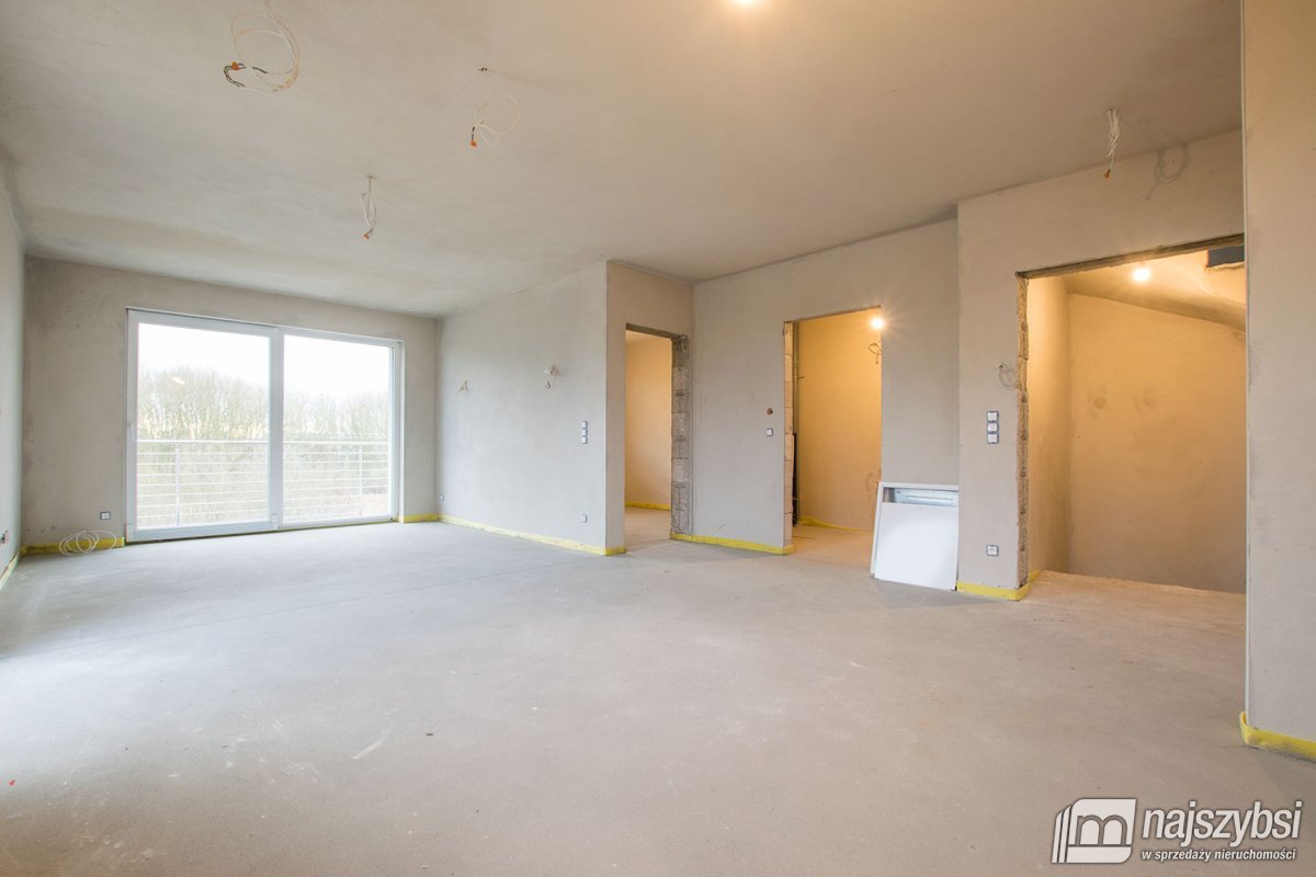 Przylep - dwupoziomowy apartament   z ogródkiem  (5)