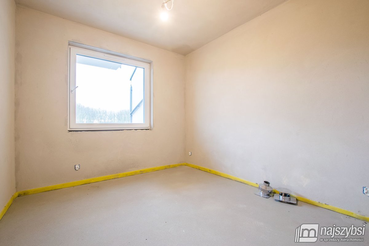 Przylep - dwupoziomowy apartament   z ogródkiem  (6)