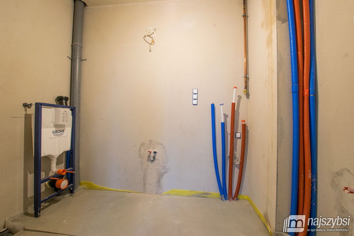 Przylep - dwupoziomowy apartament   z ogródkiem  (8)