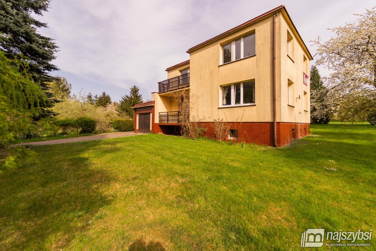 Nowogard - dom wolnostojący w centrum miasta (1)