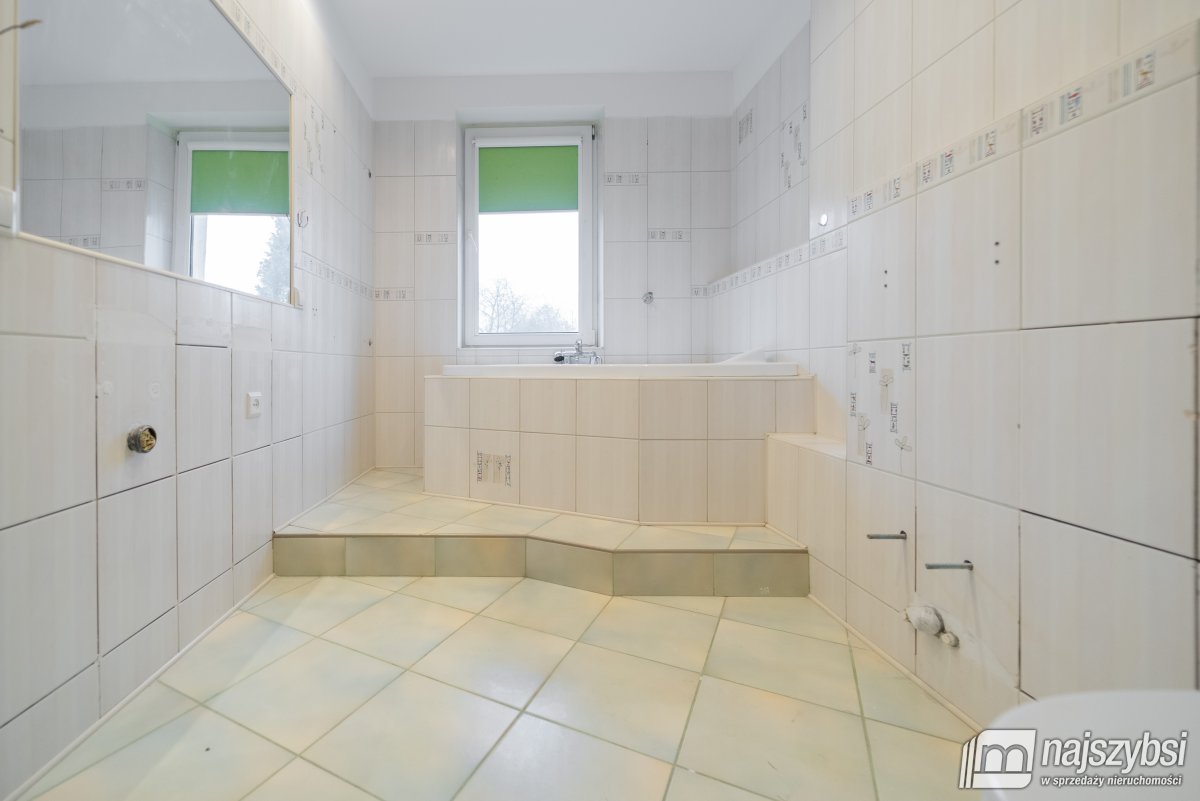 Nowogard - dom wolnostojący w centrum miasta (11)