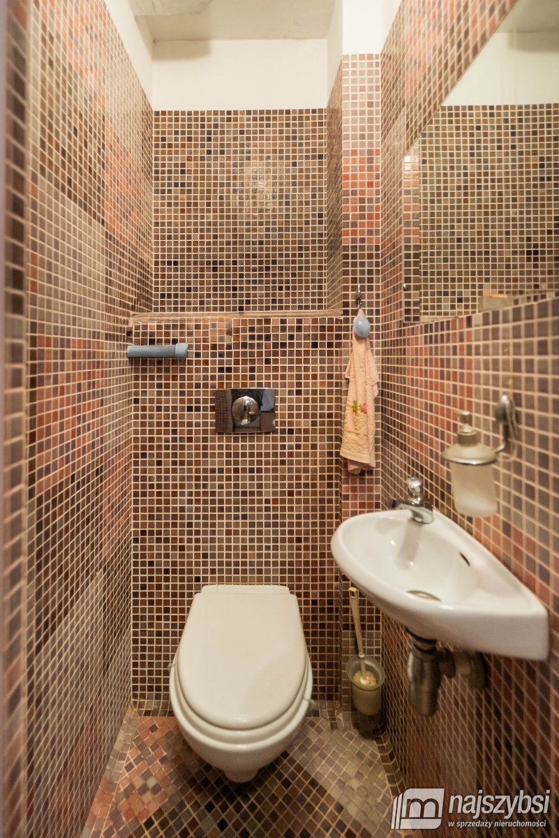 Nowogard - dom wolnostojący w centrum miasta (18)