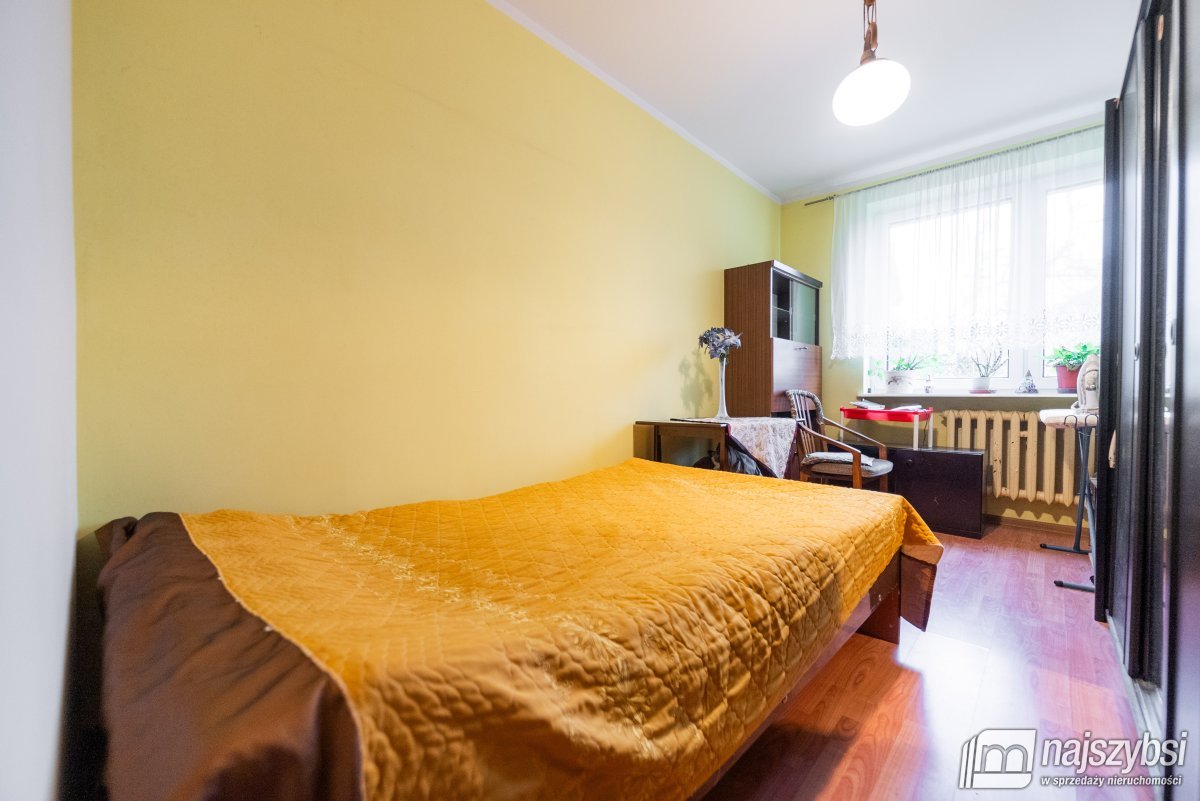 Nowogard - dom wolnostojący w centrum miasta (20)