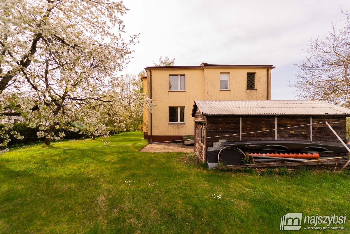 Nowogard - dom wolnostojący w centrum miasta (27)