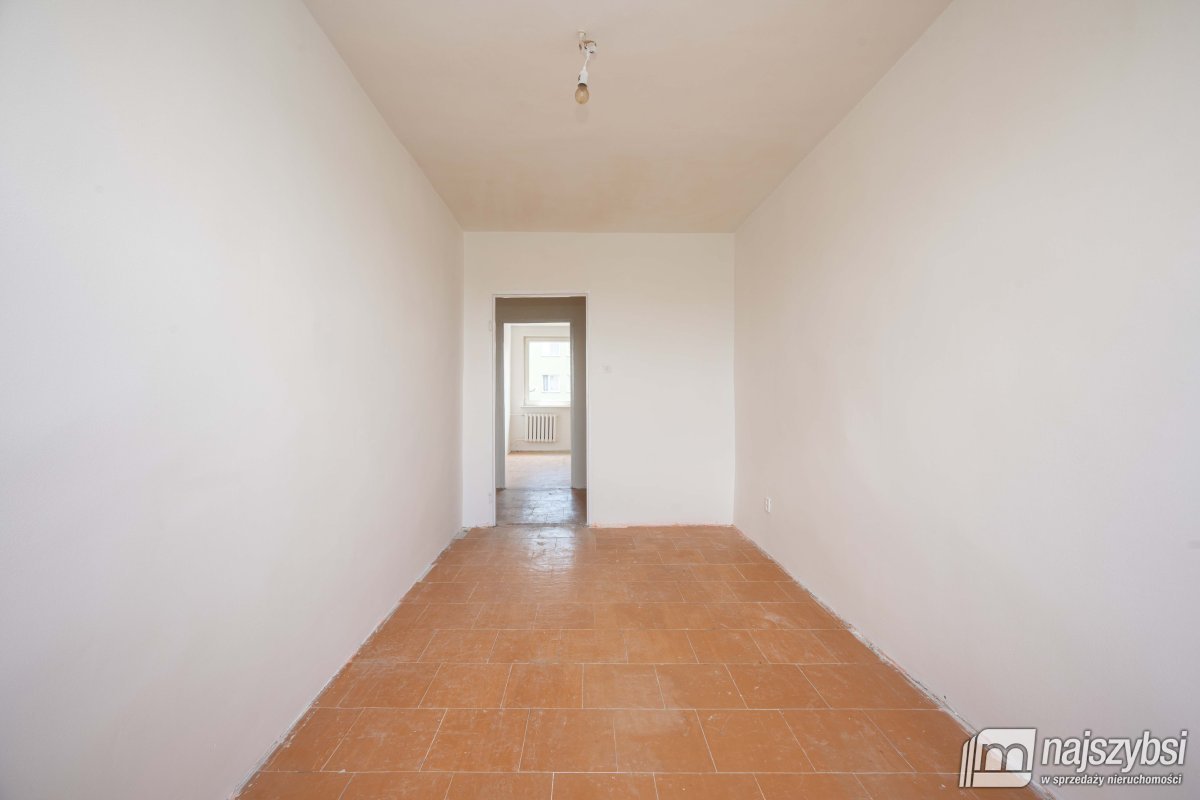 Mosty - mieszkanie 3 pokoje parter 58m² do remontu (13)