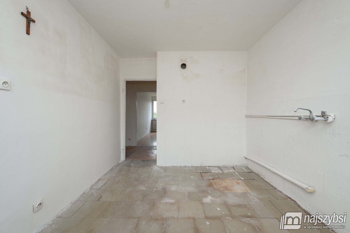 Mosty - mieszkanie 3 pokoje parter 58m² do remontu (7)