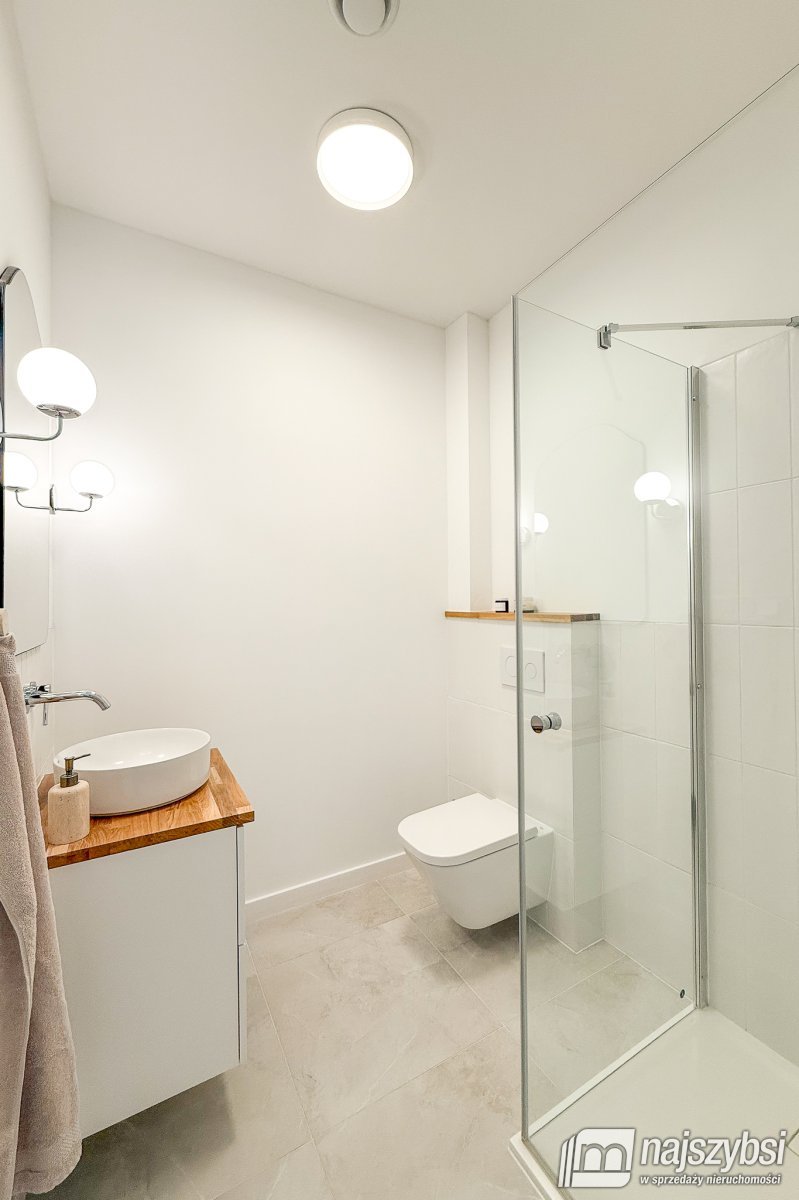 Goleniów- nowy, nowoczesny, inteligentny dom  (13)