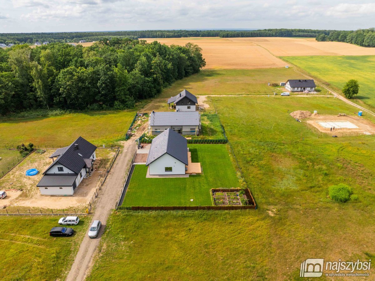 Goleniów- nowy, nowoczesny, inteligentny dom  (29)